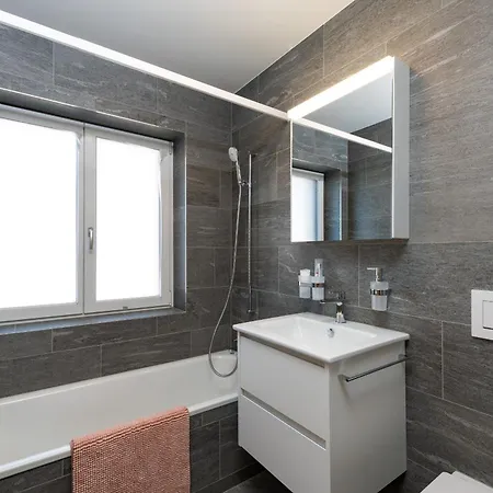 New! Spectacular Dream View Apartment